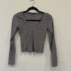 EUC Brandy Melville stripe long sleeve crop shirt - OS
